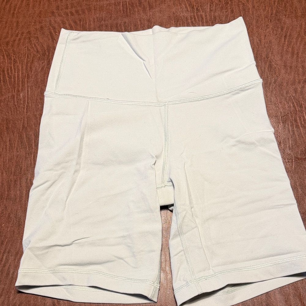 Women's Artizia Mint High-Waisted Shorts